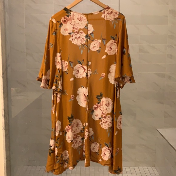 Beautiful open top - Picture 4 of 4